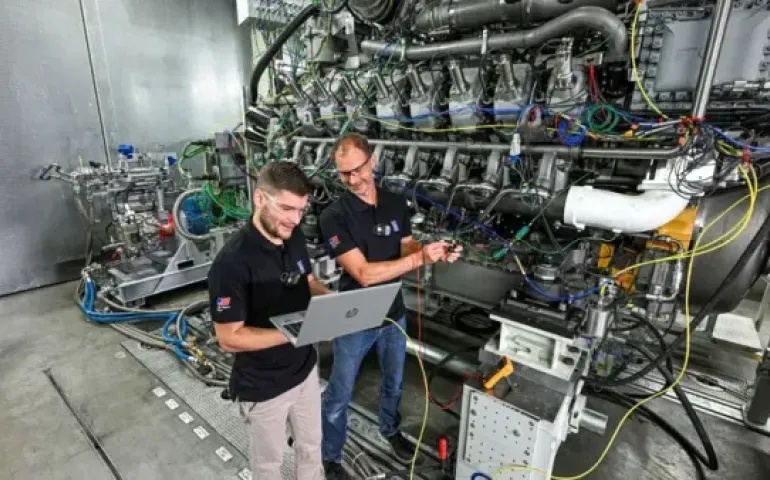 Rolls-Royce successfully tests first pure methanol marine engine